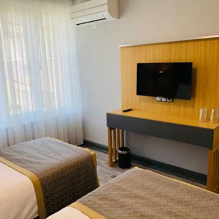 Hotel Konak *